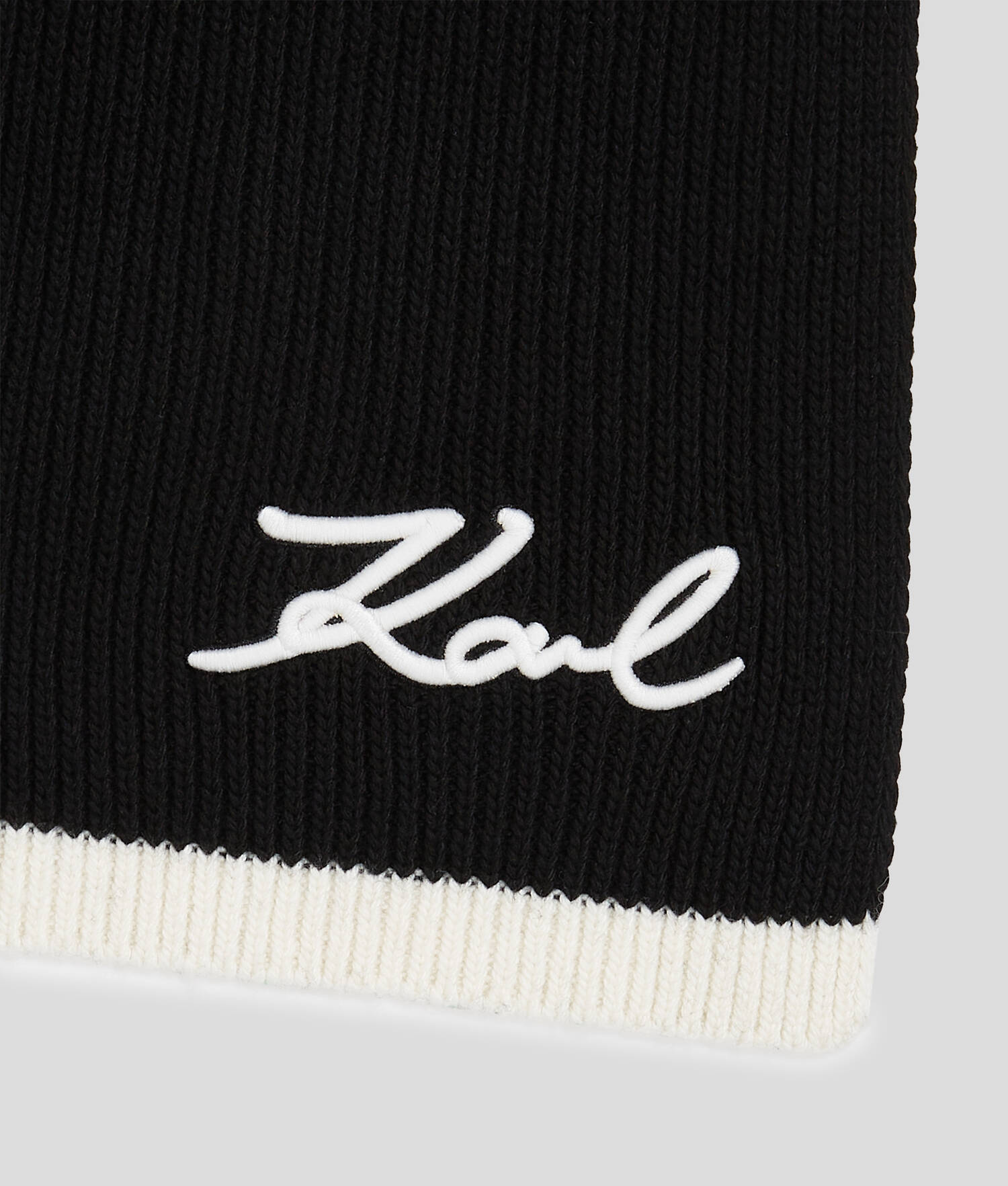 ÉCHARPE EN TRICOT K/SIGNATURE