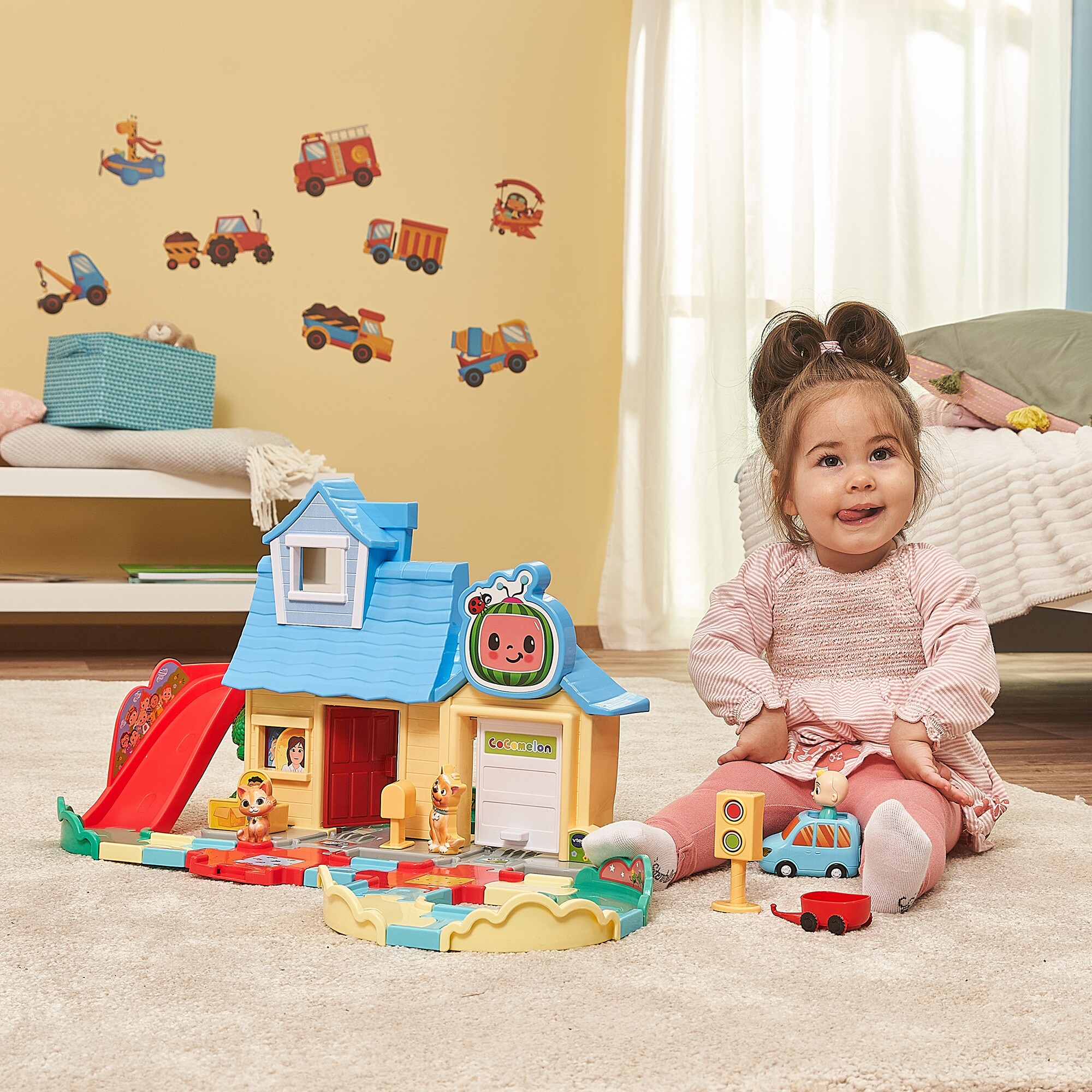 Vtech Spielgebäude Tut Tut Baby Flitzer - CoComelon JJs Spielhaus Schienenset