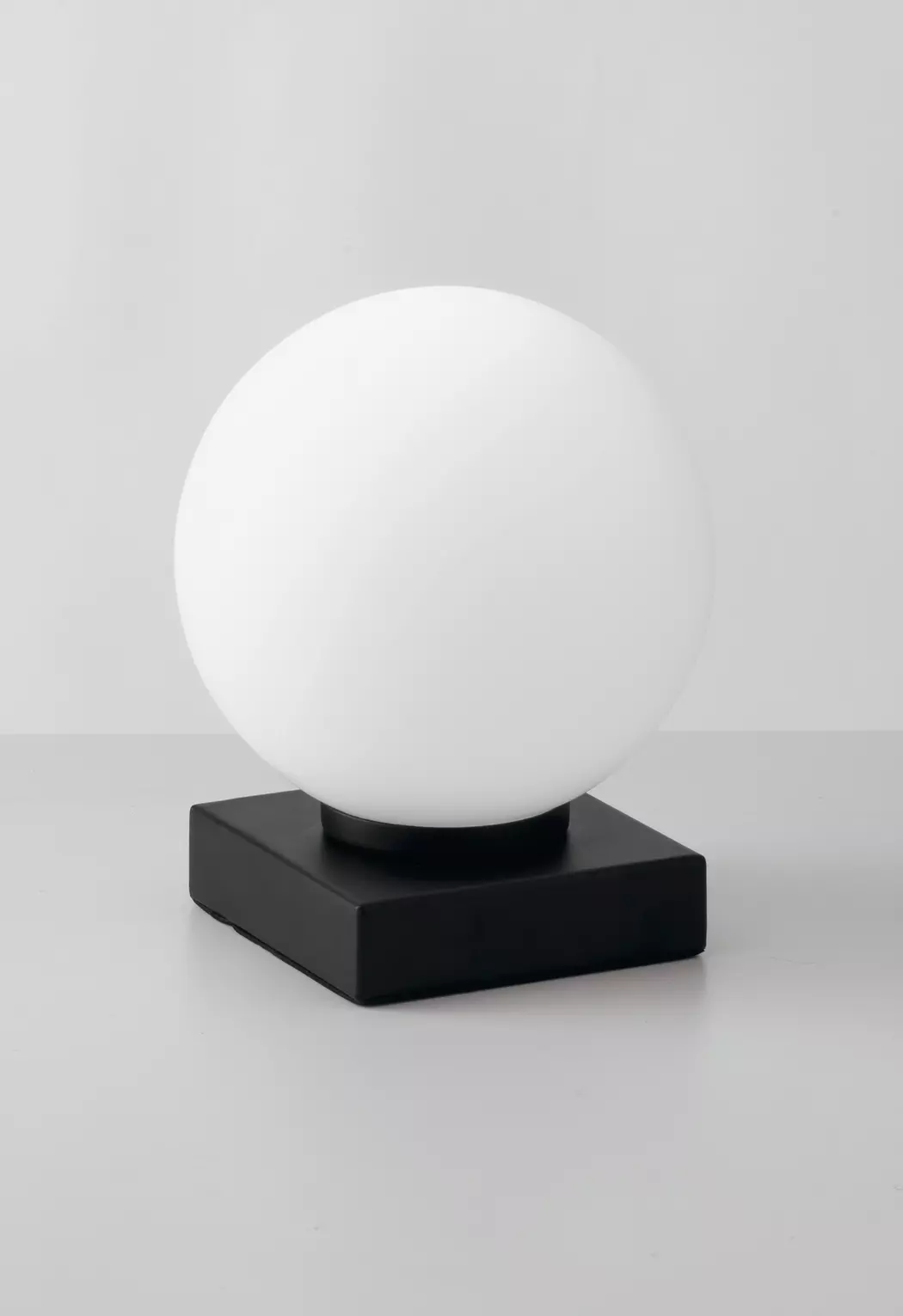 Tischleuchte Pluto