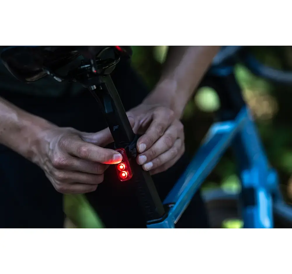 BBB Cycling Salute BLS-145 Achterlicht Zwart