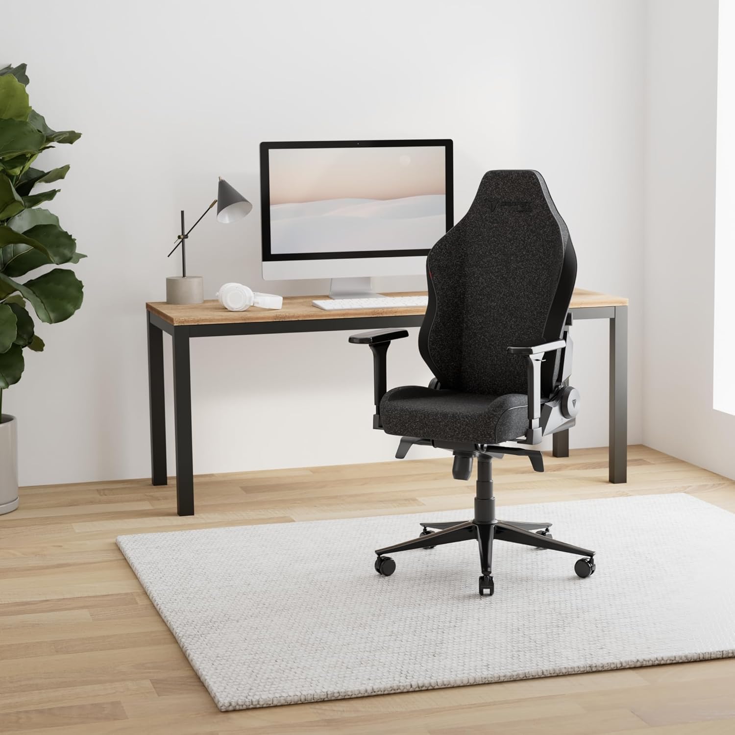 Secretlab Titan Evo Black3 Gaming-Stuhl - Verstellbarer, ergonomischer & belastbarer Stuhl mit 4D-Armlehnen, magnetischem Kopfkissen & Lordosenstütze - schwere Nutzer bis 180 kg - Schwarz - Stoff
