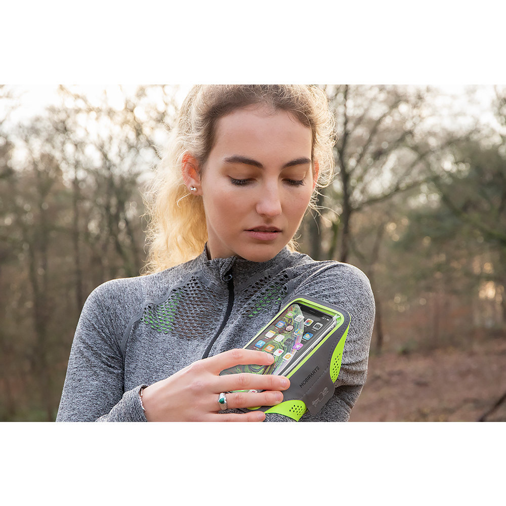 Mobiparts Comfort Fit Sport Armband L Zwart