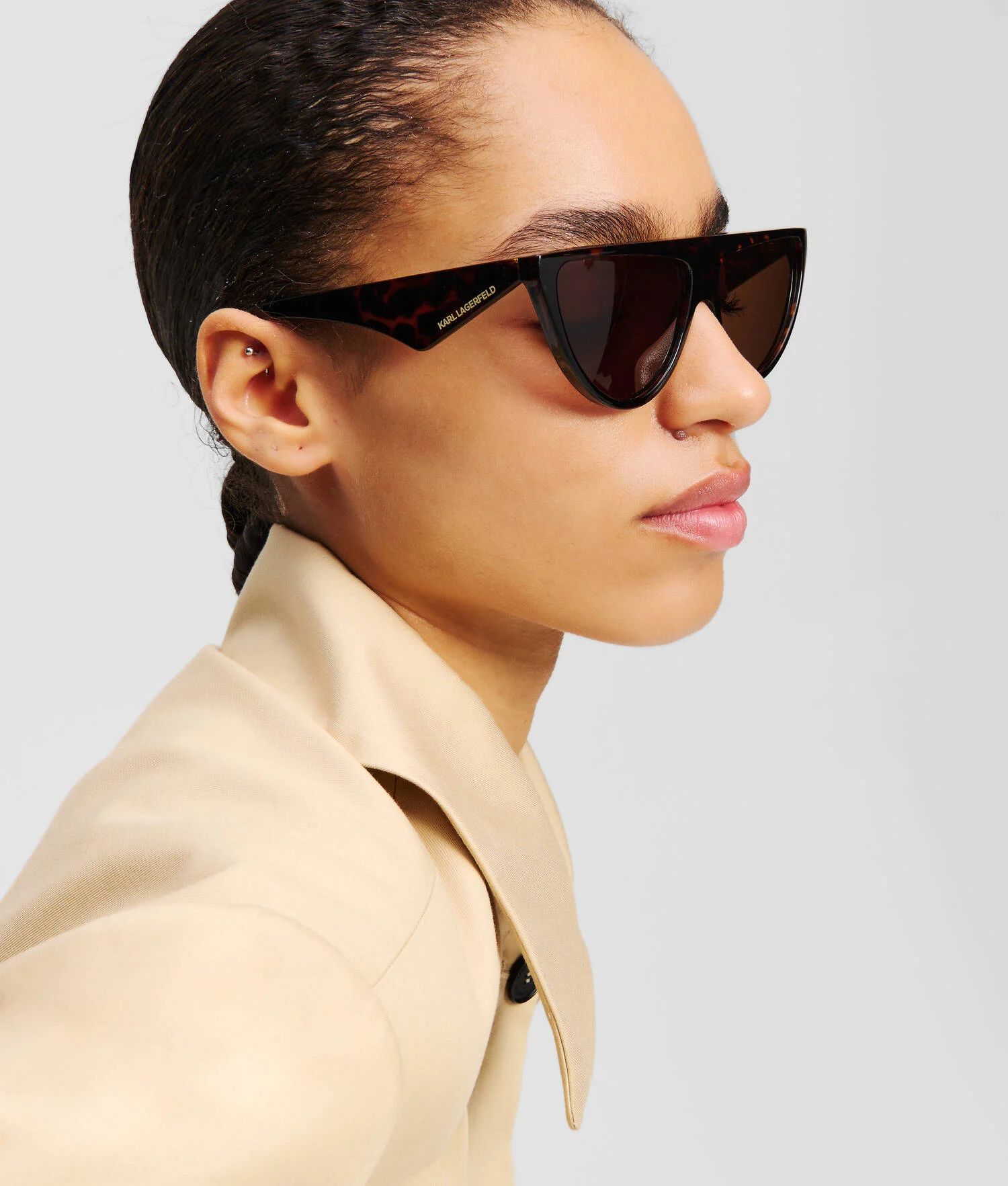 LUNETTES DE SOLEIL AVEC LOGO KARL - Tortue Foncée