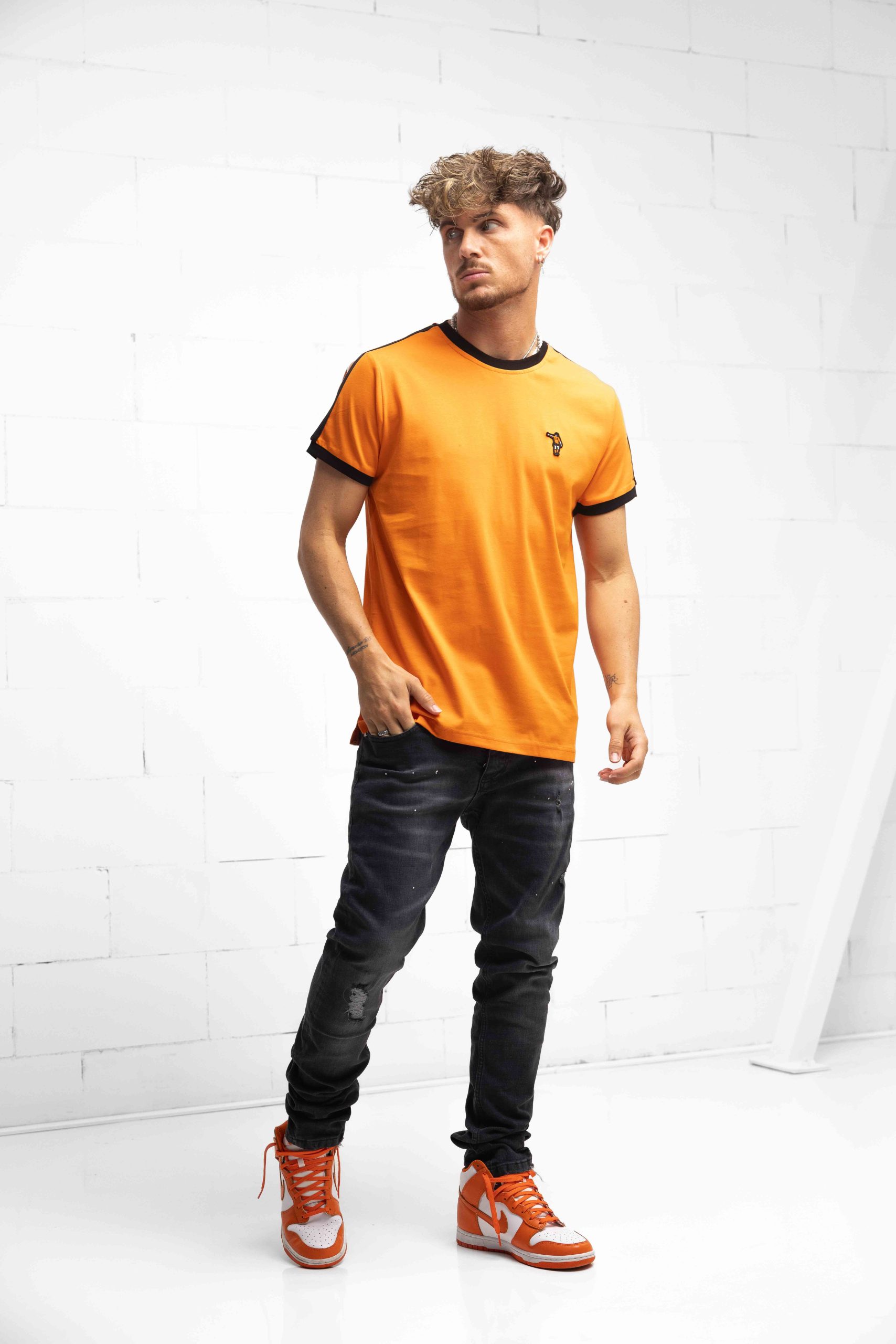 Cruyff Dos Rayas Ringer T-Shirt Heren Oranje