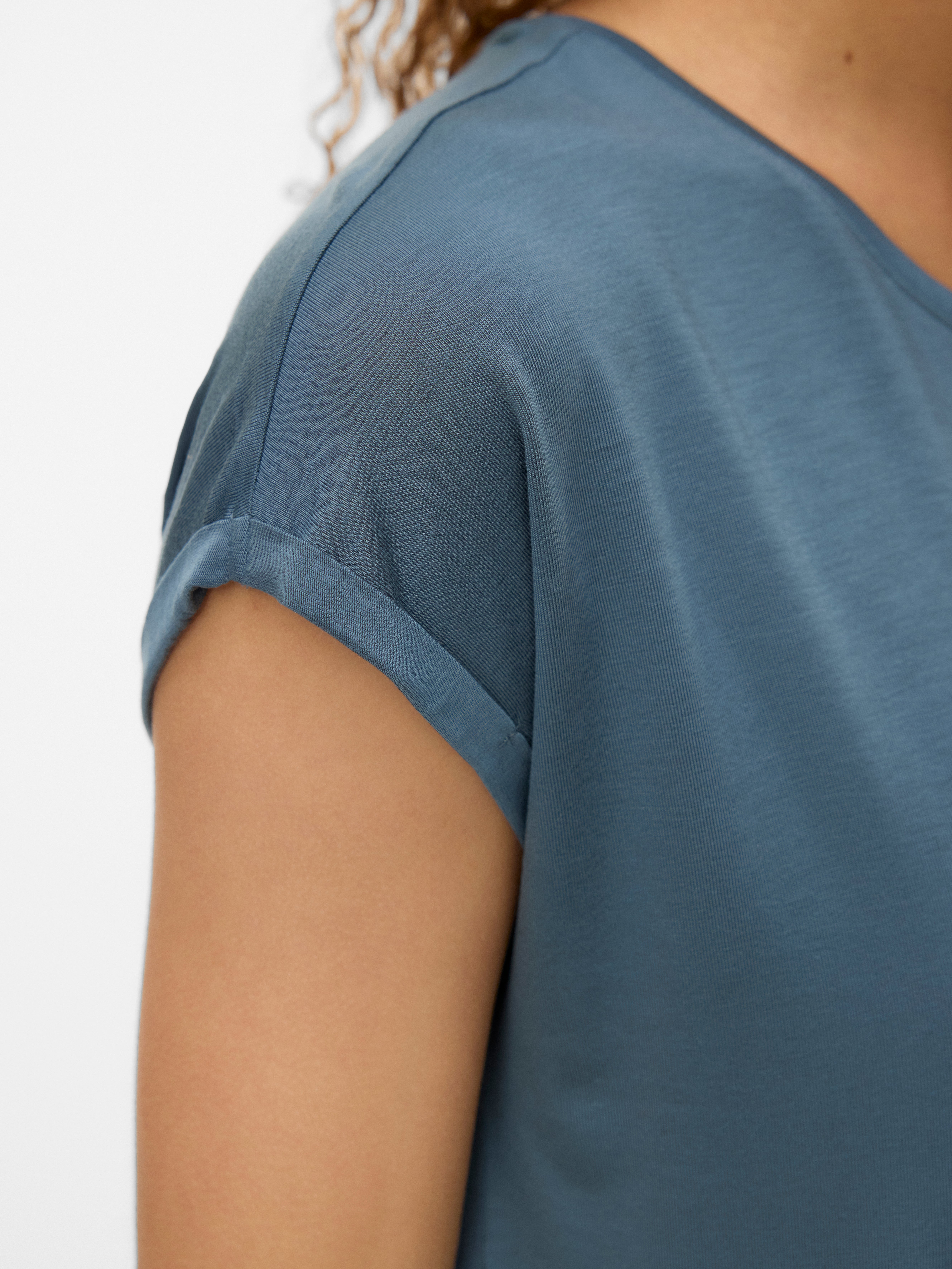 VMAVA T-shirts