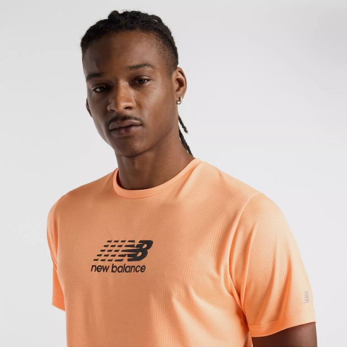New Balance Herre T-shirts Athletics Graphic SS Tee Orange