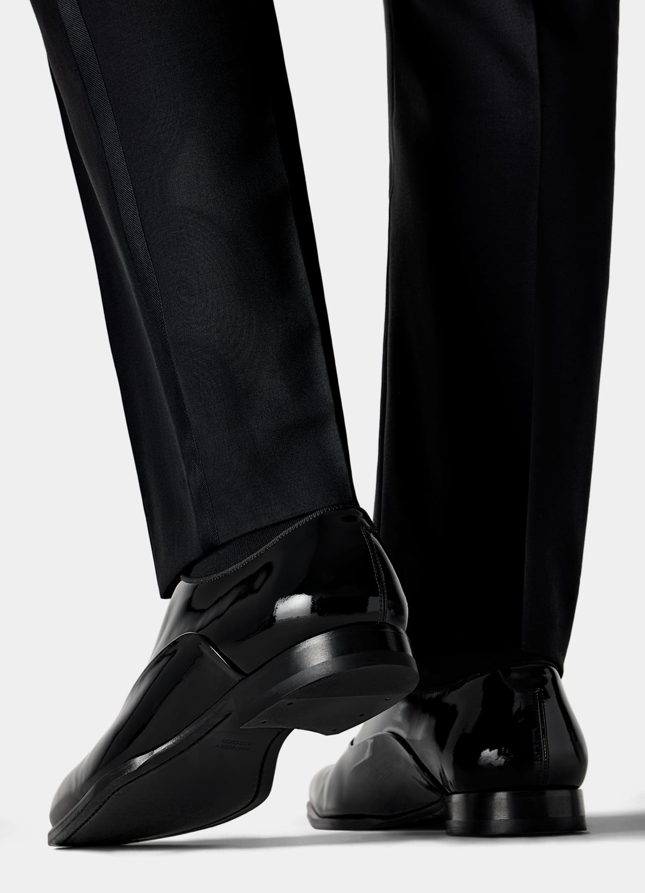 Smoking Oxford noir
