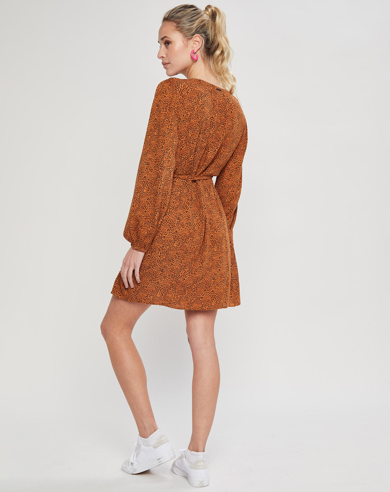 Billabong Robe Mini Spring Romance à imprimé léopard marron
