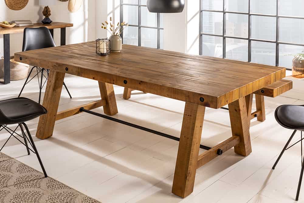 Massiver Esstisch FINCA 165cm vintage braun recyceltes Pinienholz Industrial Design