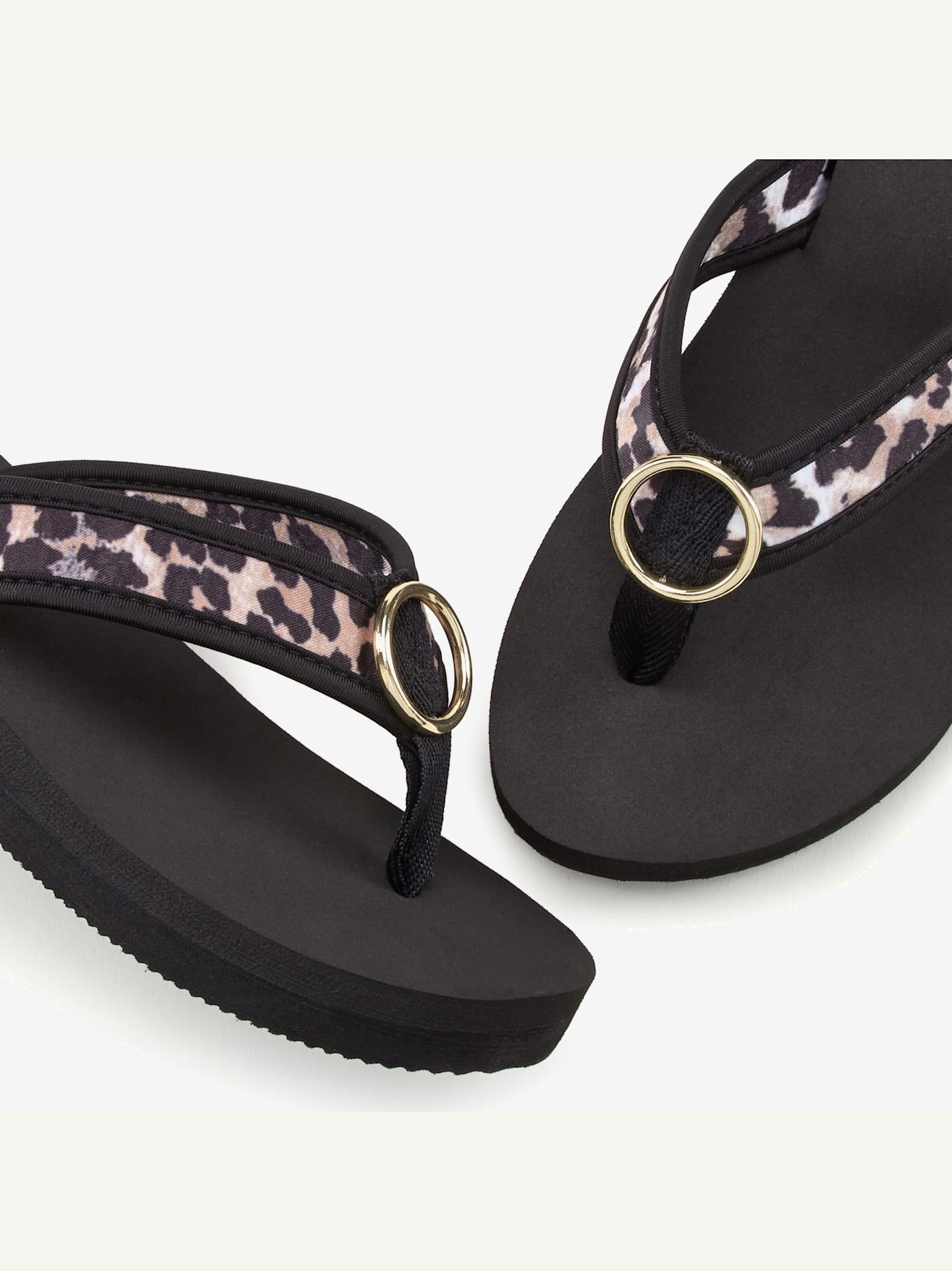 Tongs sandales flip-flop légères et souples