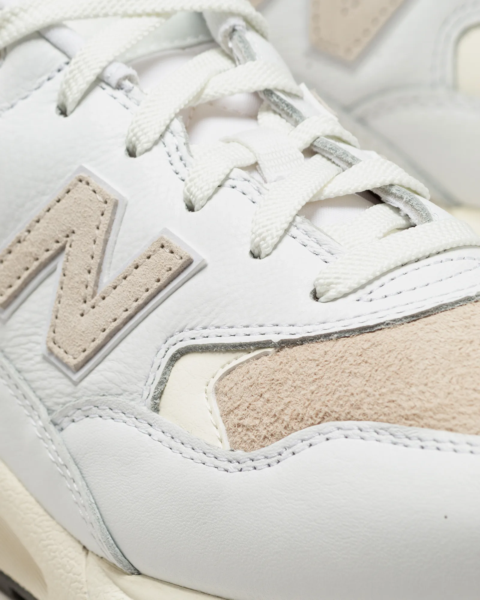 New Balance 580