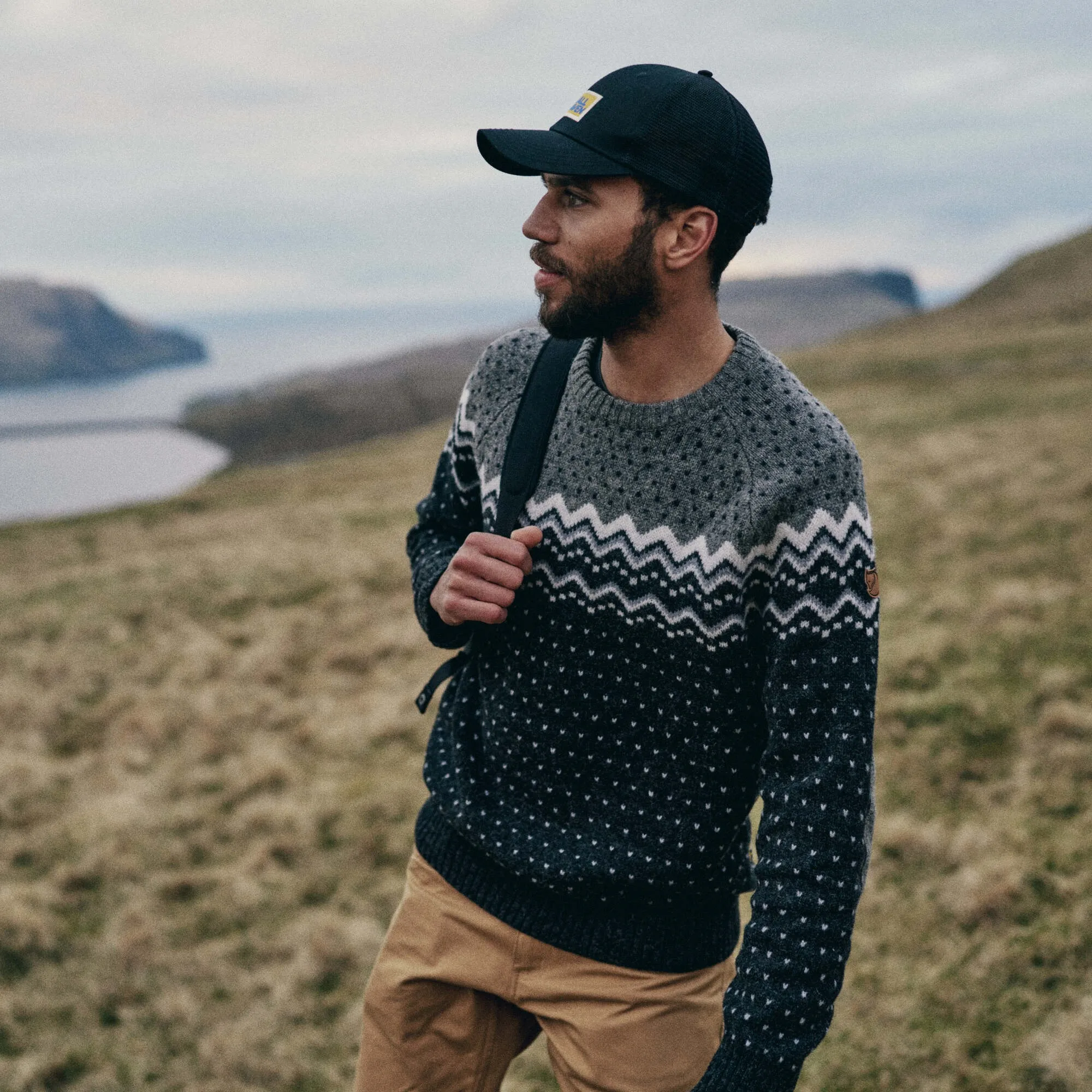 Fjällräven Men's Övik Knit Sweater Dark Grey/Grey
