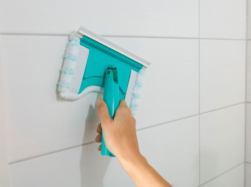 Leifheit - Flexi Pad - Vloerwisser - Grijs - Metaal - Telescoopsteel 80-125 cm
