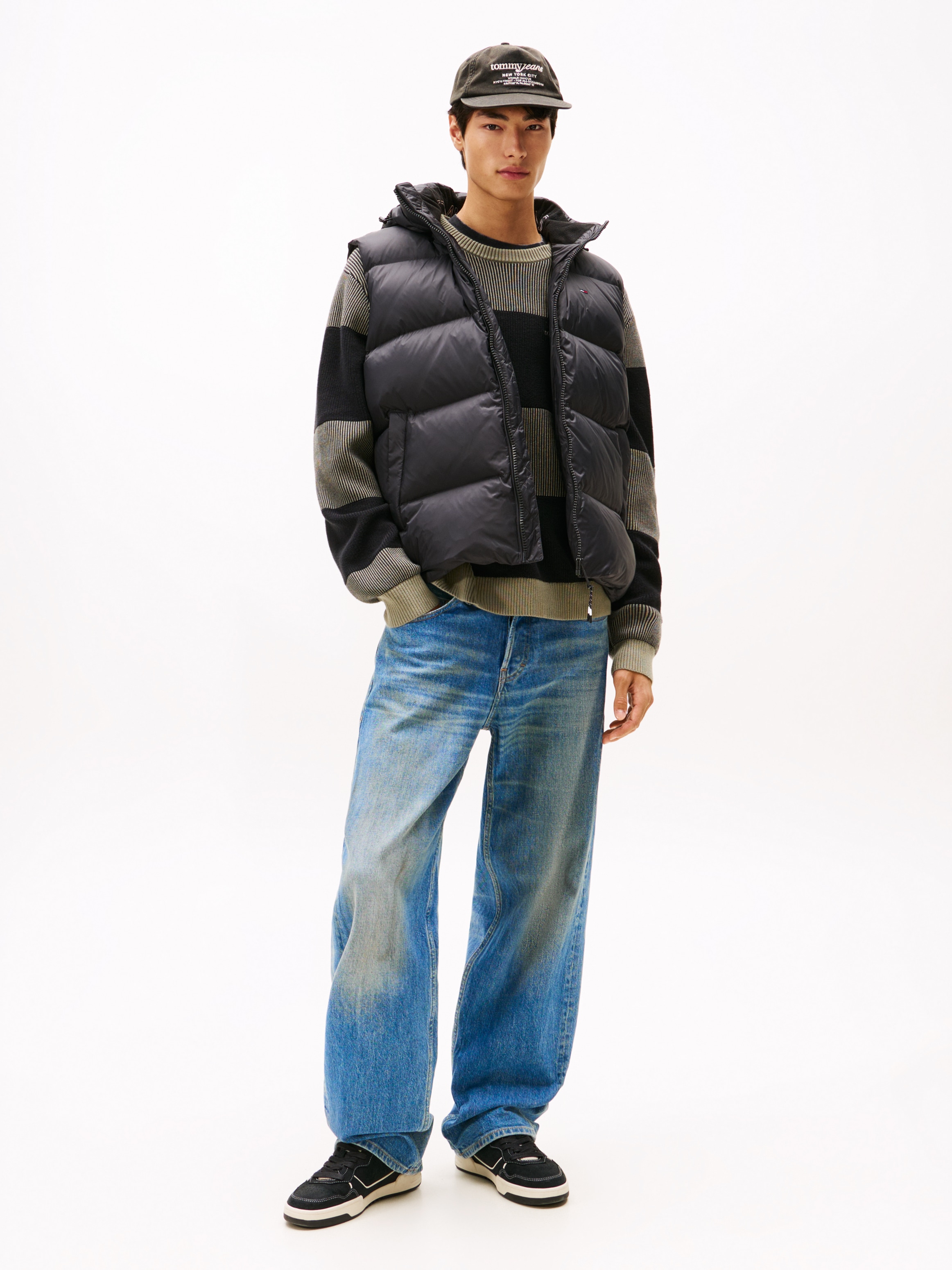 Tommy Jeans Steppweste »TJM ESSENTIAL DOWN VEST EXT« abnehmbare Kapuze mit Kordelzug