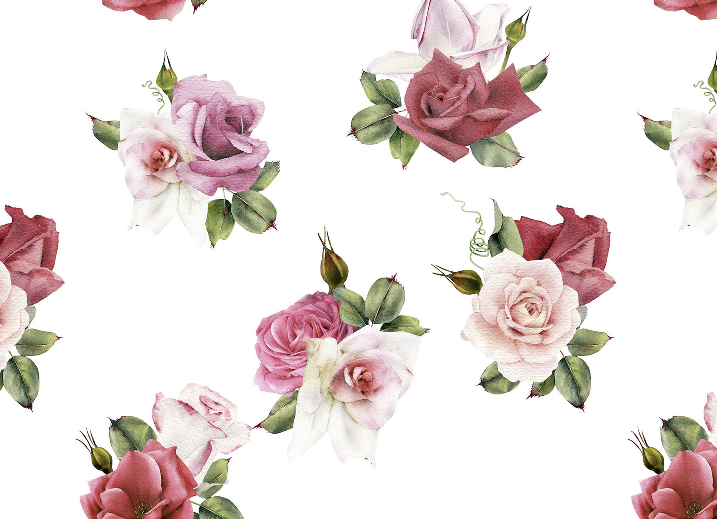 Tagesdecke und Kissenbezüge mit Rosen- Motiven