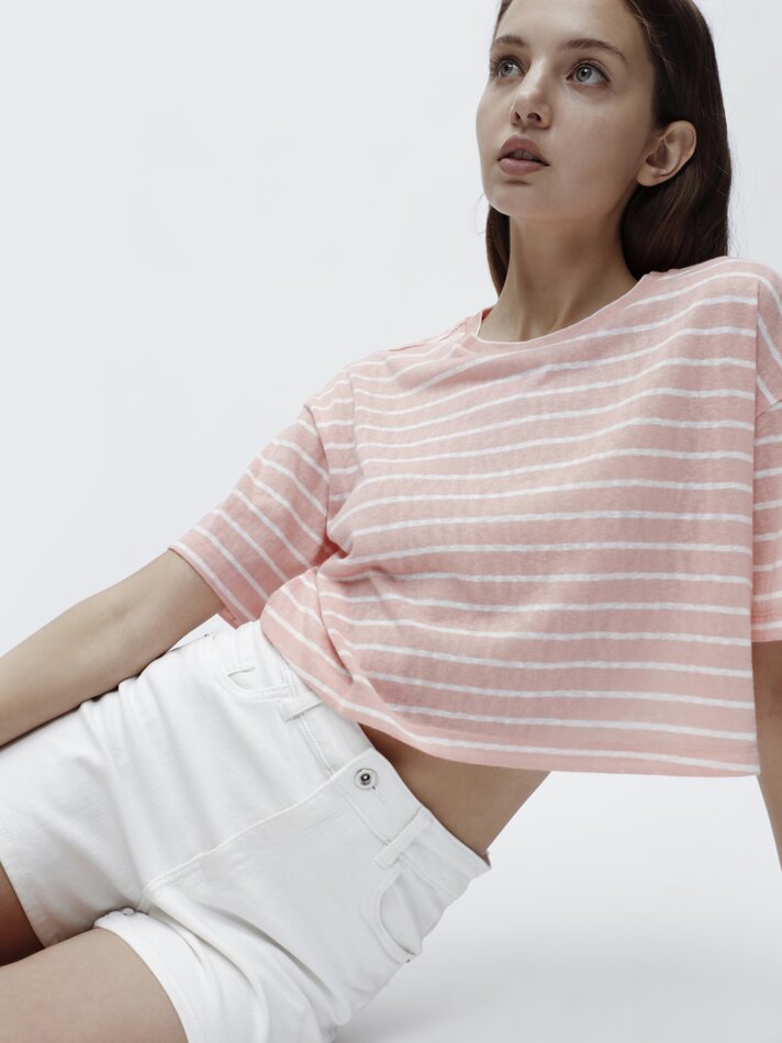 Camiseta cropped com efeito linho - Rosa Médio