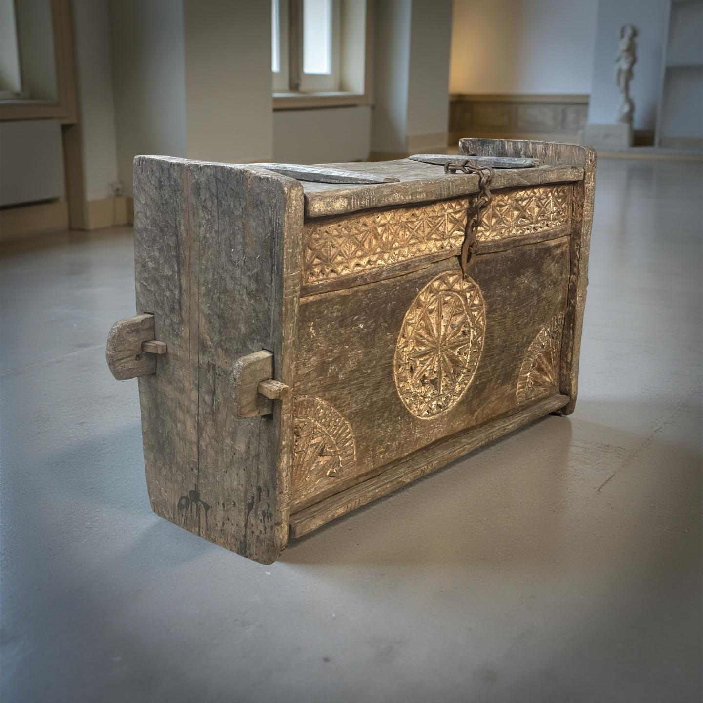 Opbergkist Himachal primitieve box uniek