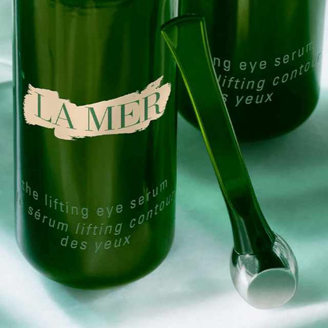 Le Sérum Lifting Contour des Yeux LA MER