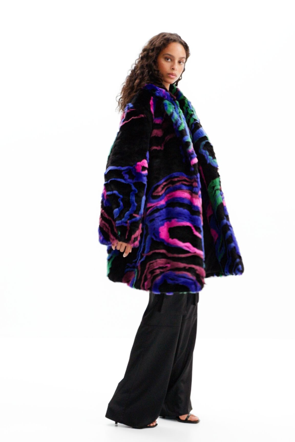 Manteau effet fourrure M. Christian Lacroix