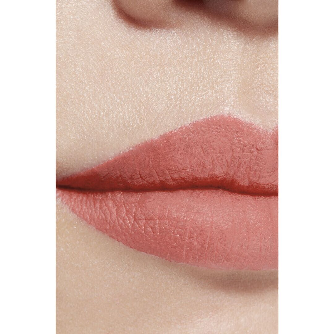 CHANEL ROUGE ALLURE LIQUID VELVET BATOM LÍQUIDO MATE INTENSO DE LONGA DURAÇÃO