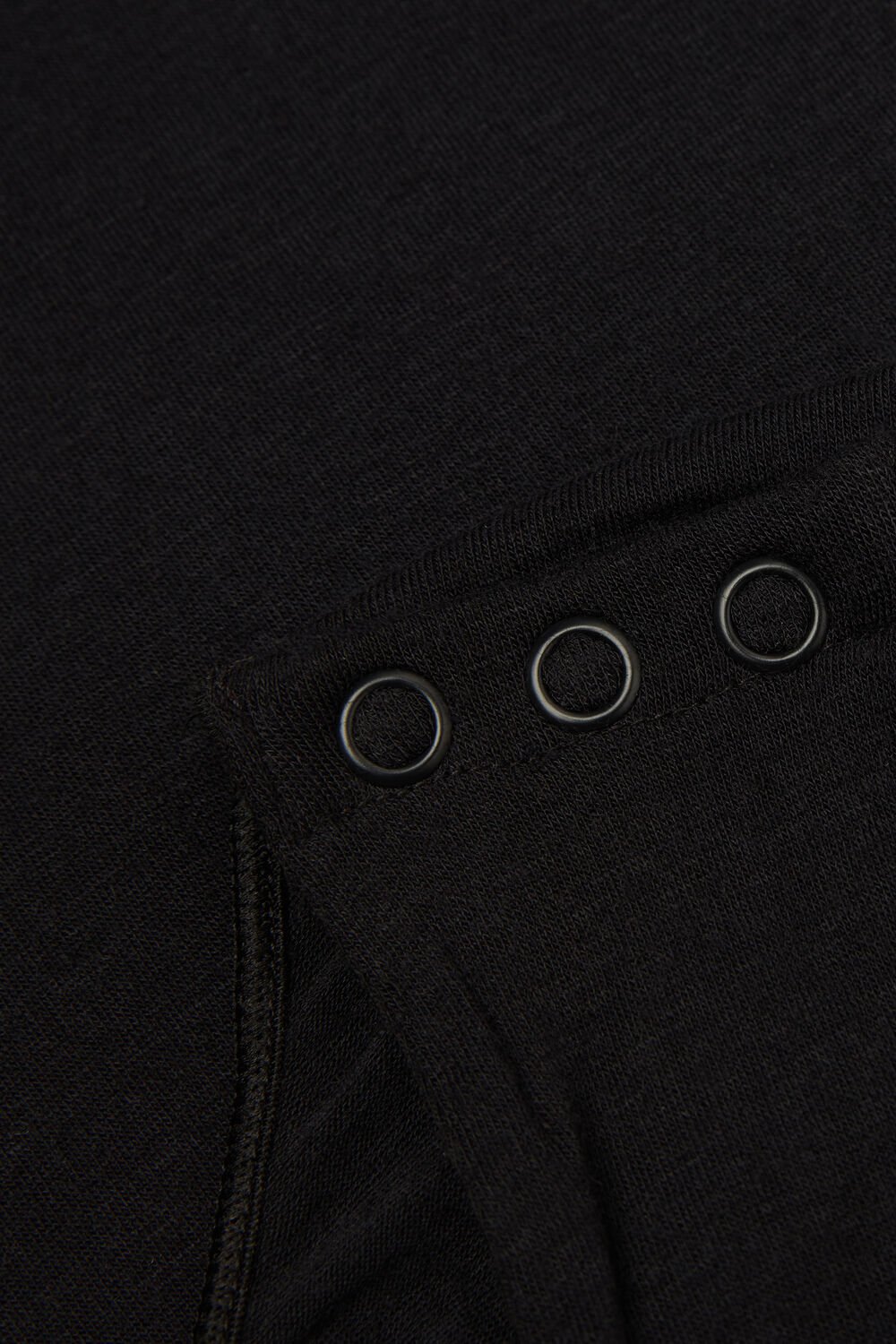 Body de gola alta em modal ultraleve com cashmere.