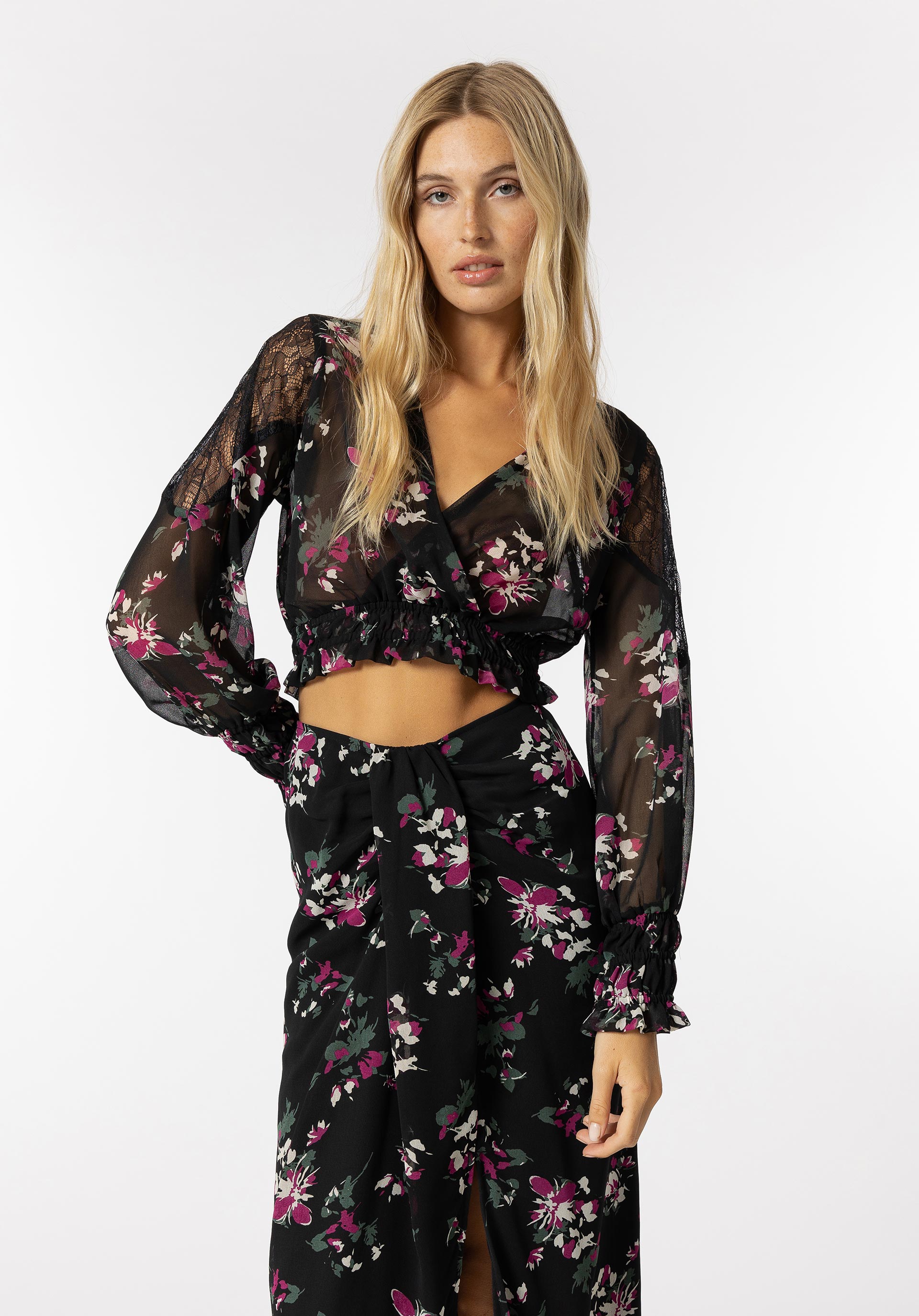 Blusa Cropped Estampado Floral