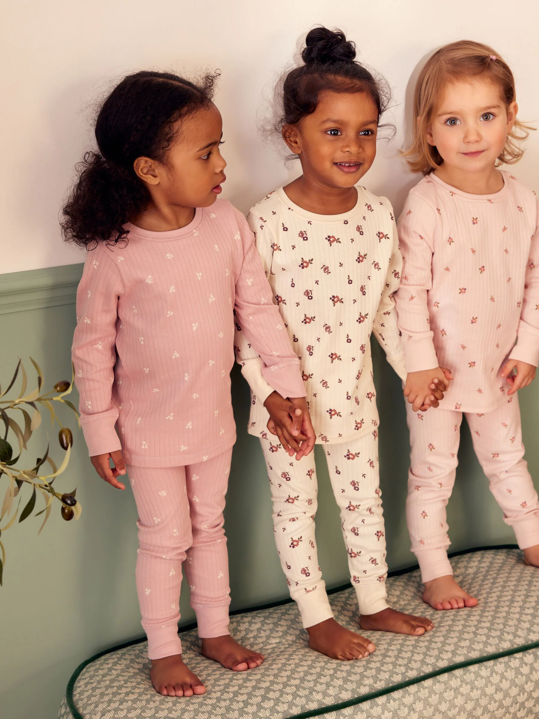 Roze/witte Ditsy - Knusse geribbelde pyjama's 3 verpakking (9mnd-12jr)