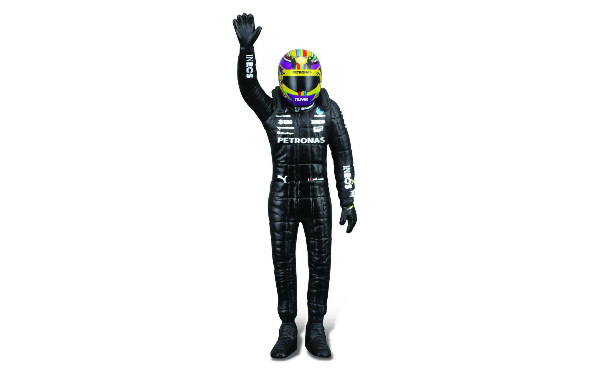 Mercedes-AMG F1 W14 E Perf. 2023 mit Figur 1:24Sammlermodell im Massstab 1:24
