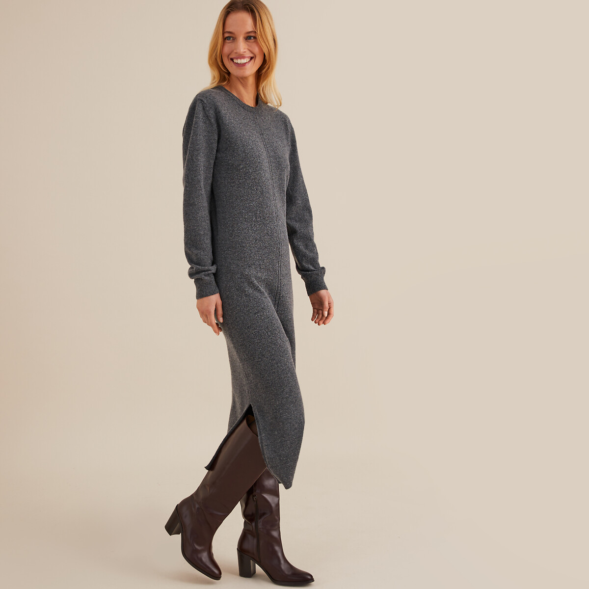 ANNE WEYBURN<br>Vestido reto de lã, mangas compridas