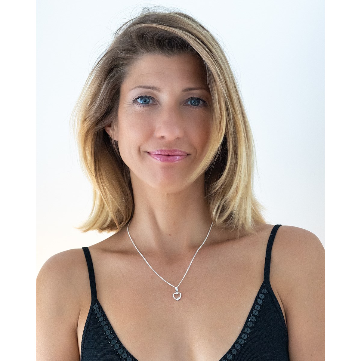 Pendentif argent rhodié avec cz forme coeur 1.50grs