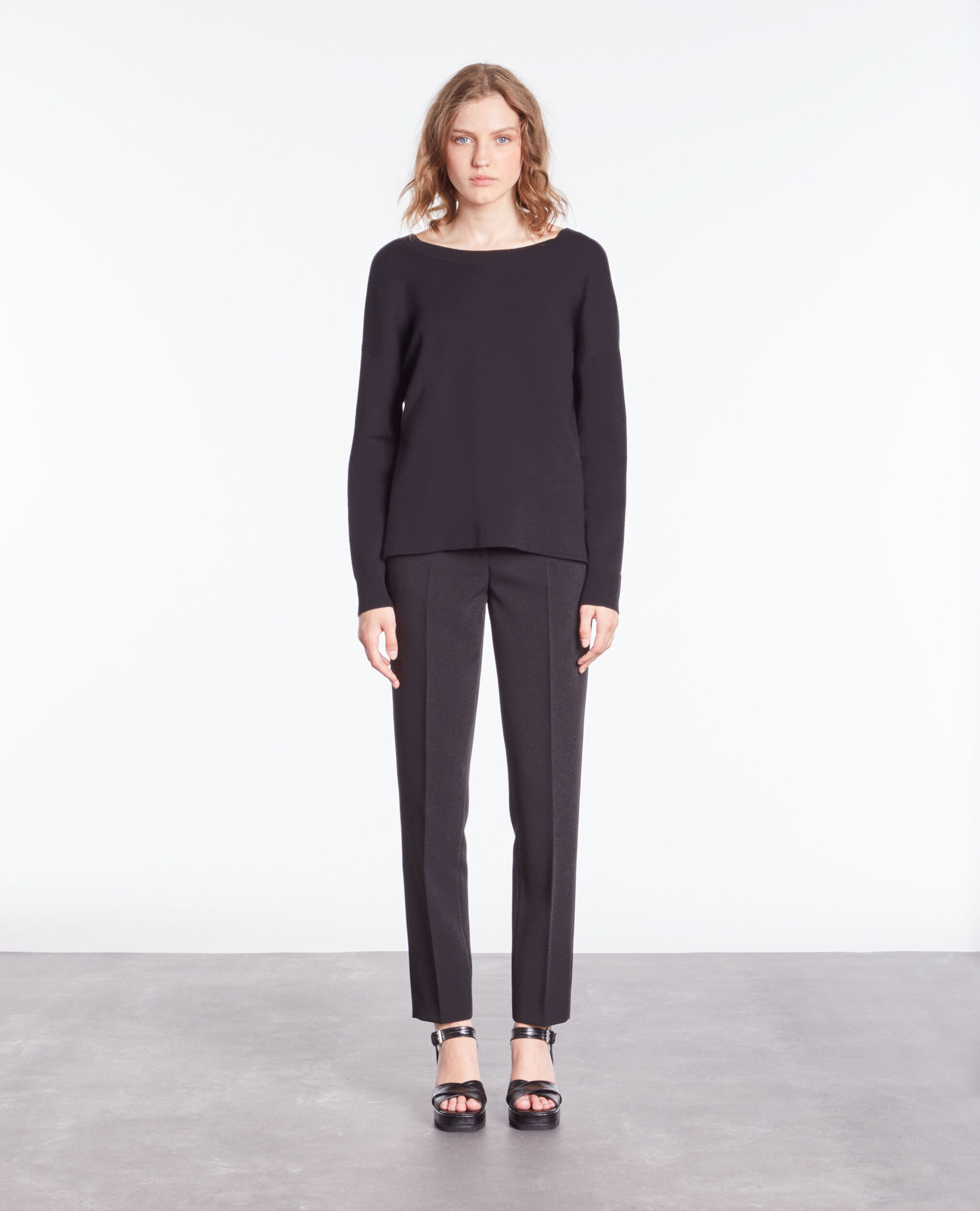Pull avec boutonnage dans le dos