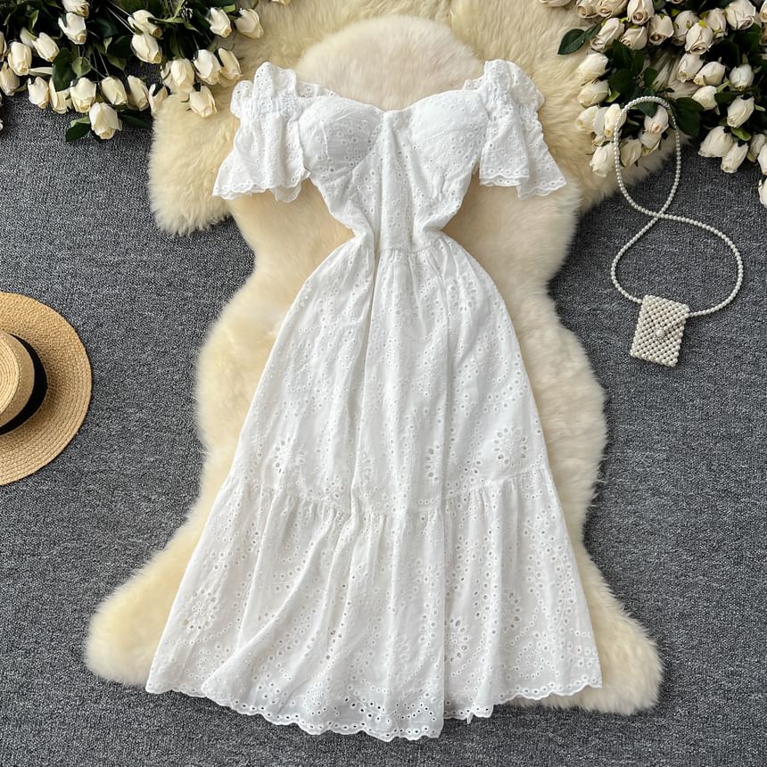 Lucuna - A-lijn maxi-jurk met korte mouwen en off-shoulder, effen borduursel en oogjes