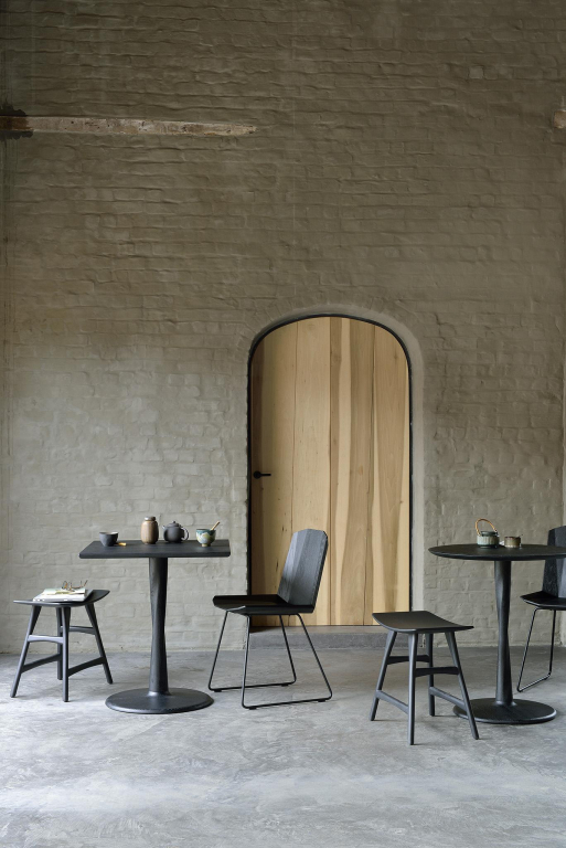 Ethnicraft Torsion eettafel 70x70 naturel eiken