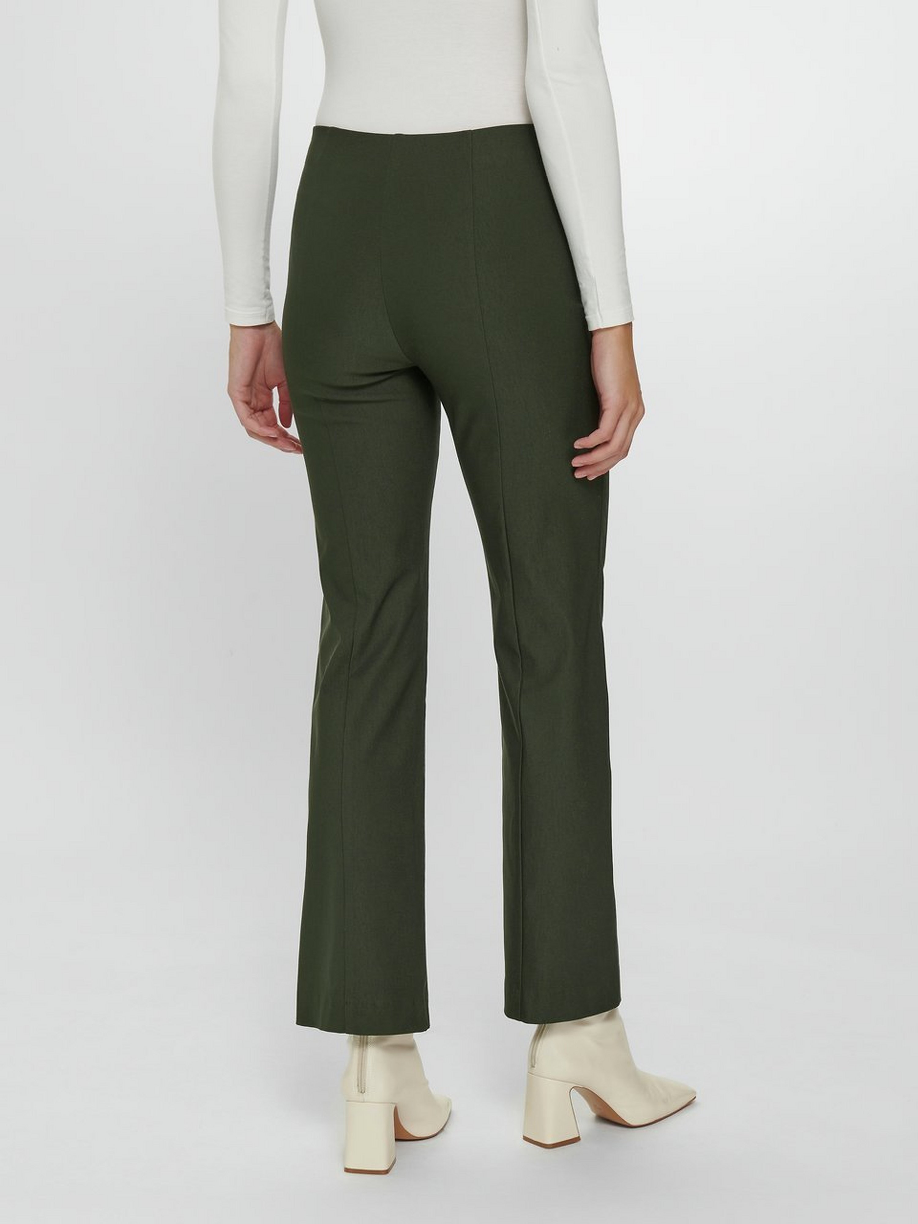 Hose Passform Barbara