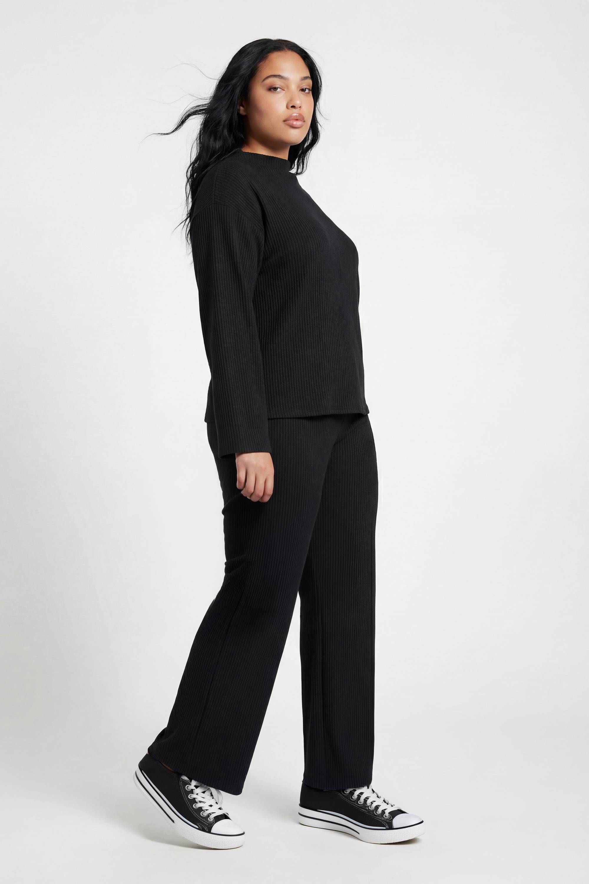 boohoo Ensemble Coordonné Grande Taille Haut Col Montant Ample Et Pantalon Côtelé Brossé