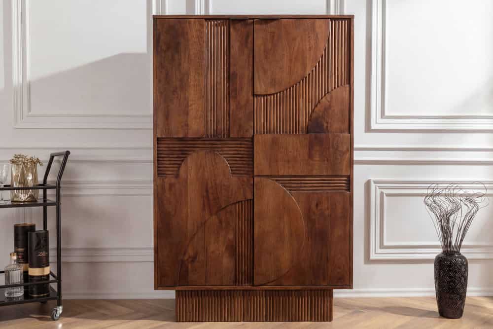 Massiver Barschrank ART DECO 140cm braun Mangoholz 3D-Front Highboard Flaschenregal