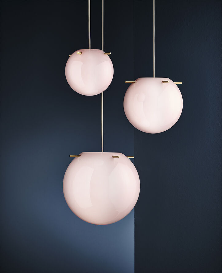 Frandsen Koi Pendant Ø25 EU Opal rose/brass sticks