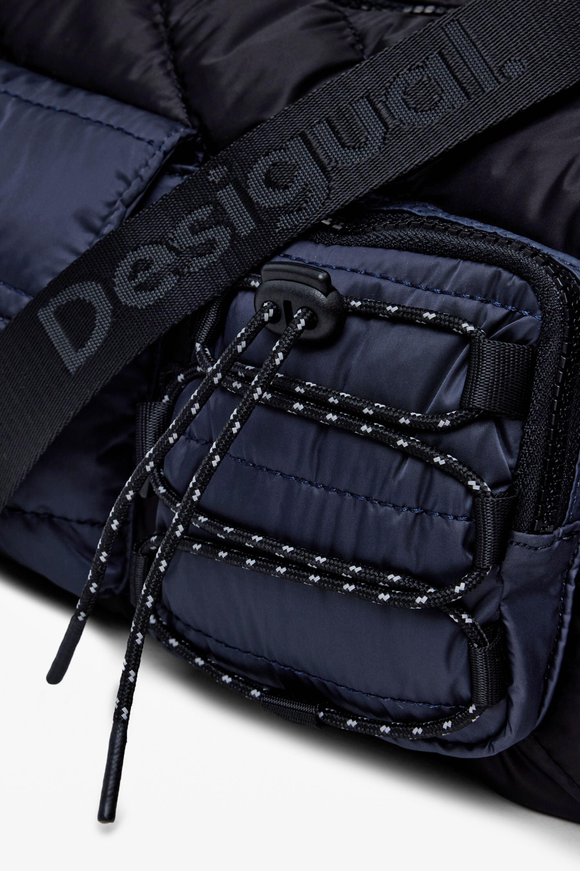 Bolso abullonado modular