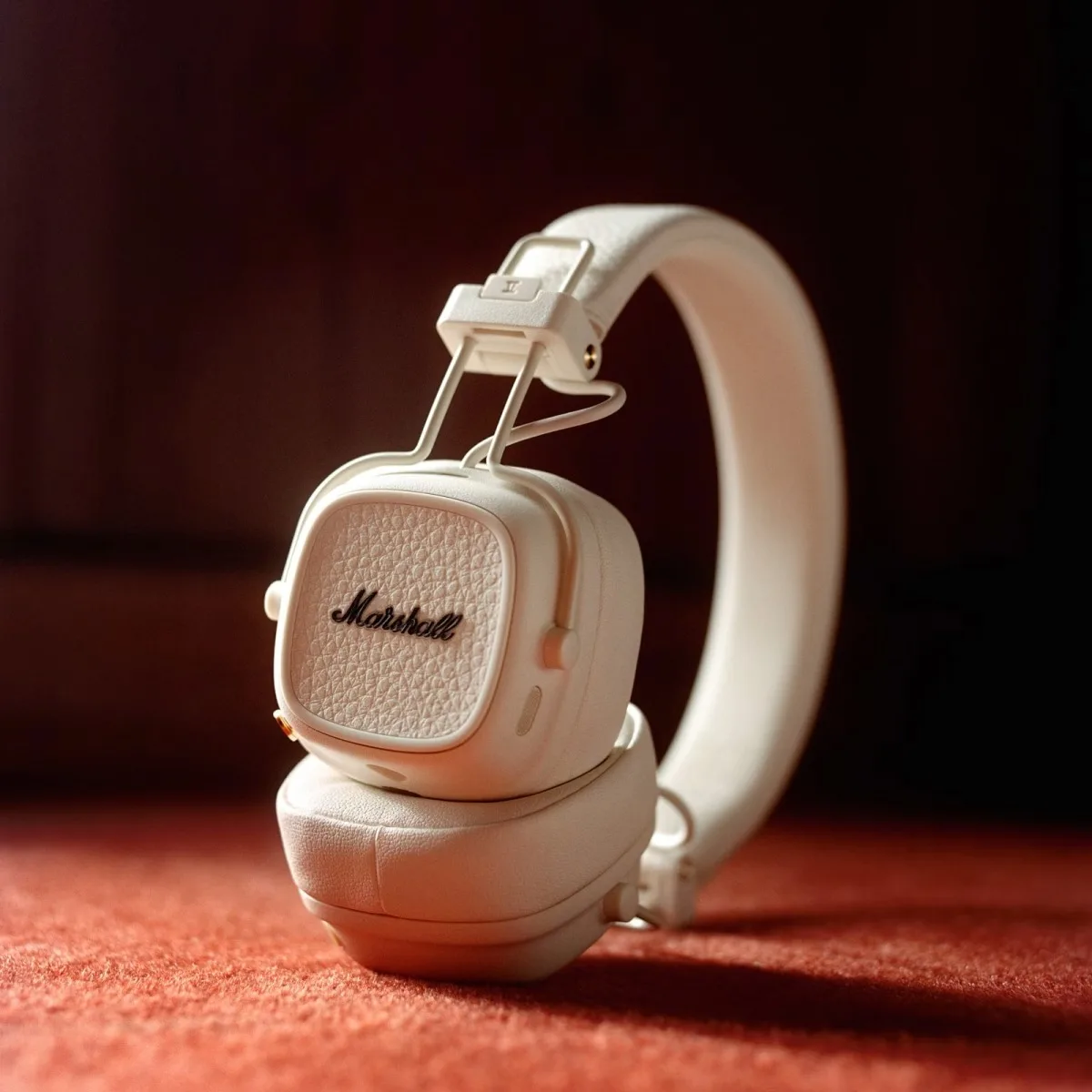 Marshall Major V Crème Casques Bluetooth