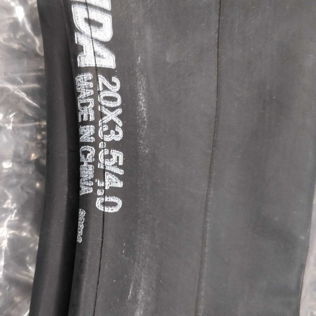 Chambre à air 20 Pouces (20x4) pour Garrett Miller Et Vélo Fatbike (Innova)