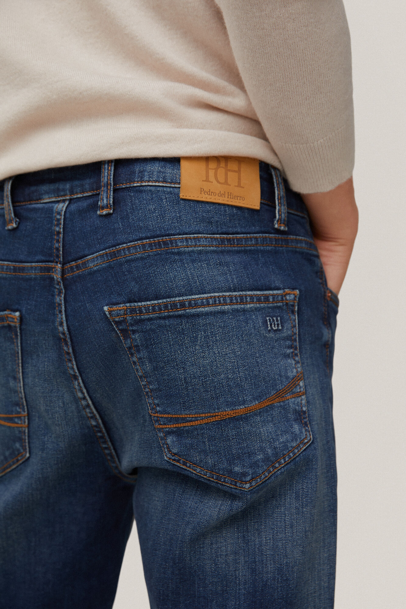 Calça jeans de corte regular - Azul