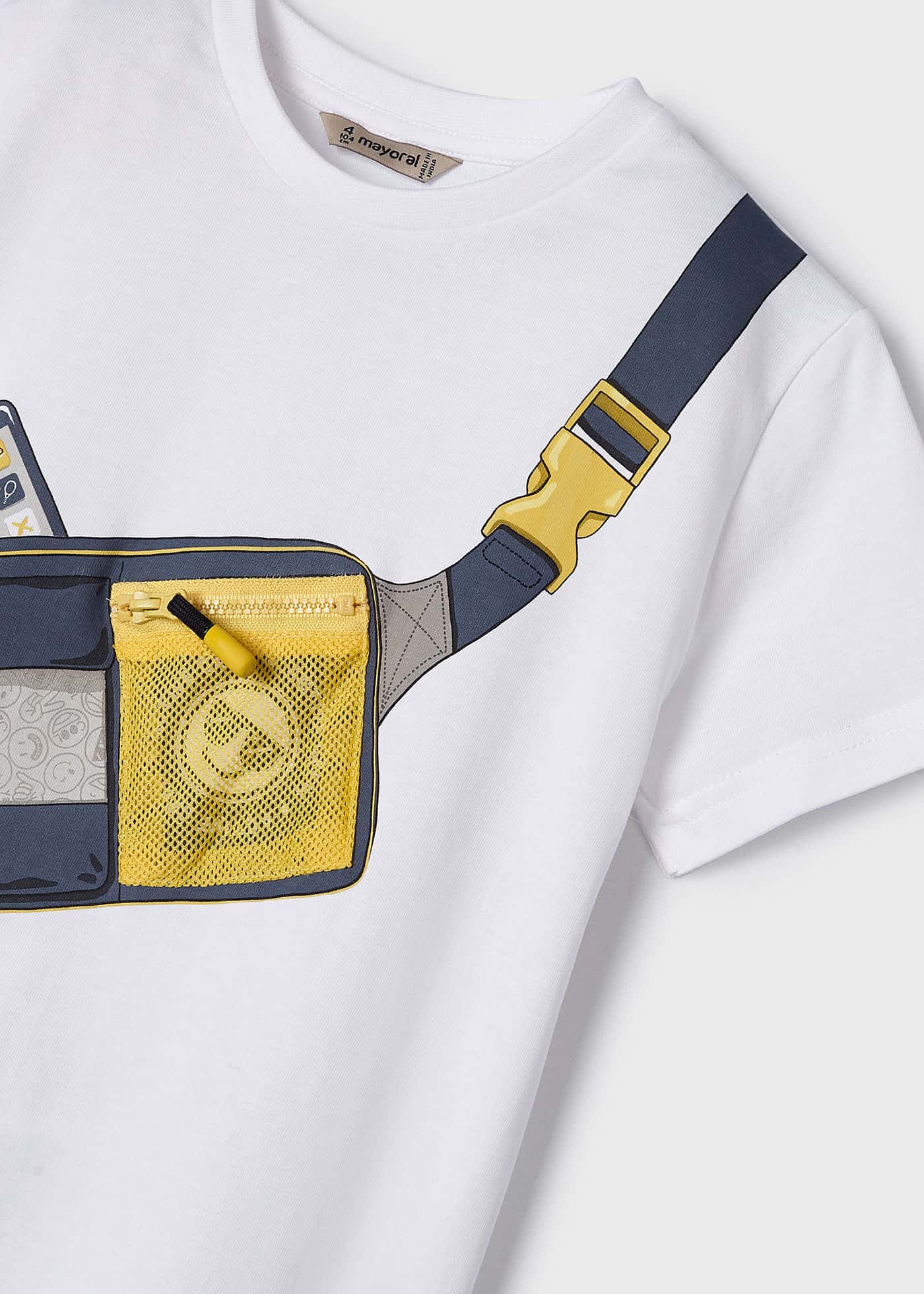 Camiseta Better Cotton trompe l'oeil para meninos, branca