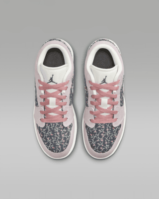 Air Jordan 1 Low SE Older Kids' Shoes