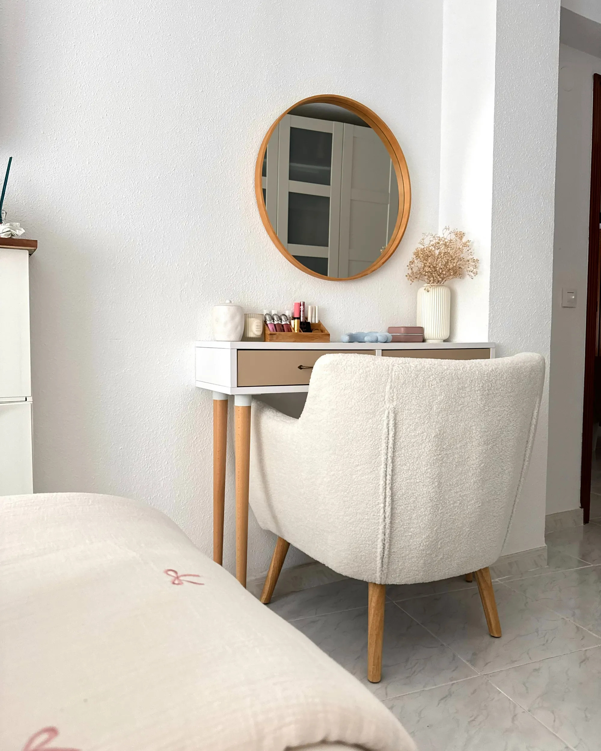 Fauteuil DRAMMEN Bouclé Wit