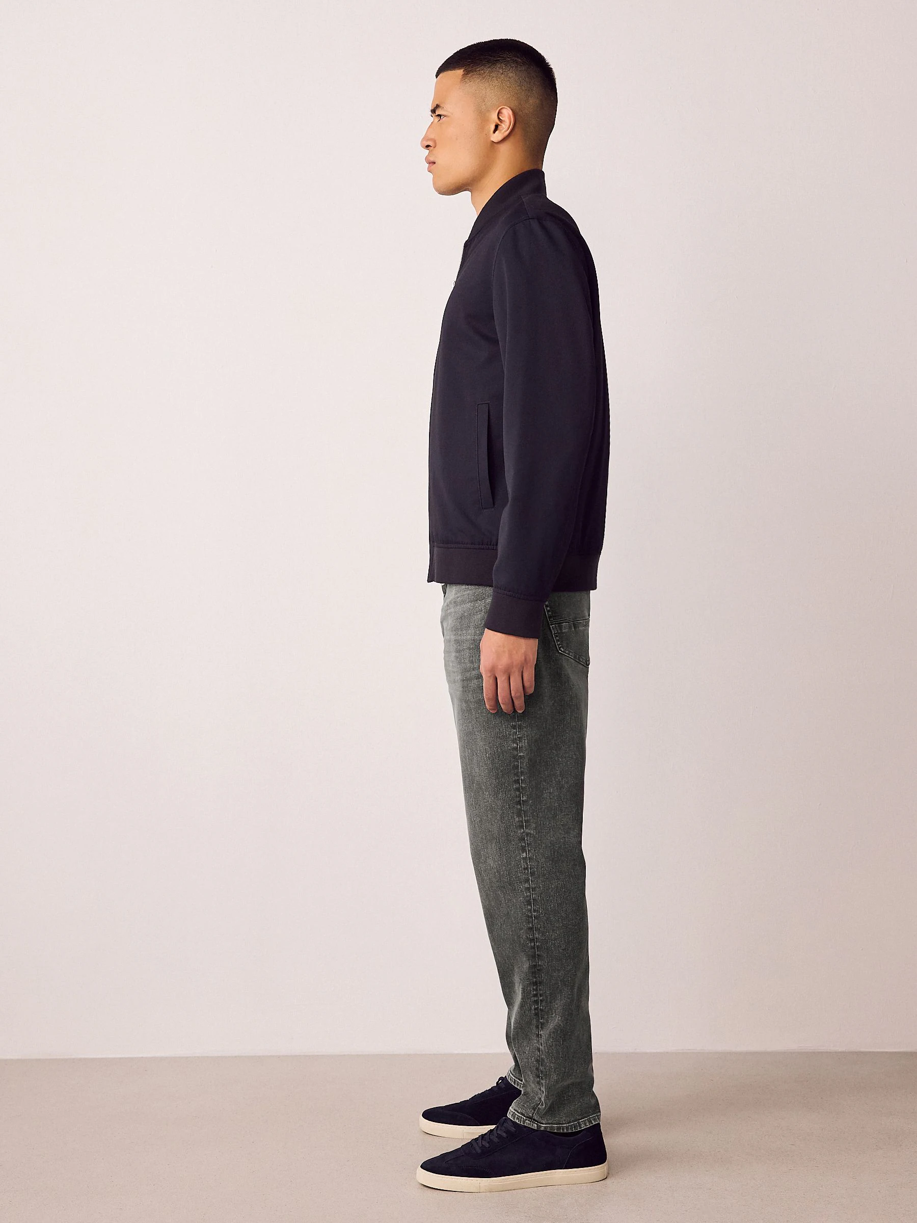 Grijs - Standaard toelopende pasvorm - Authentieke stretch denim jeans