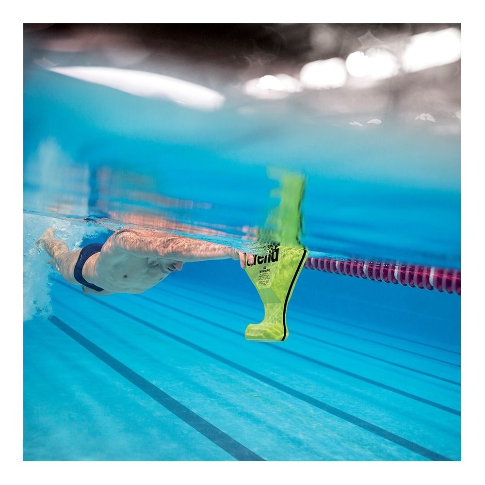 Arena SWIM KEEL - Pull-buoy black/acid lime