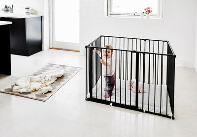 BabyDan Square Lekegrind 105x72x71 cm , Svart