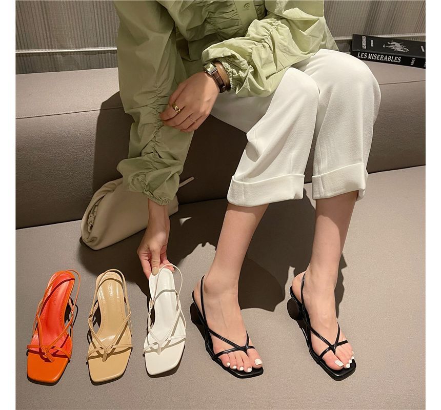 Anran - Thong slingback sandalen met kittenhak