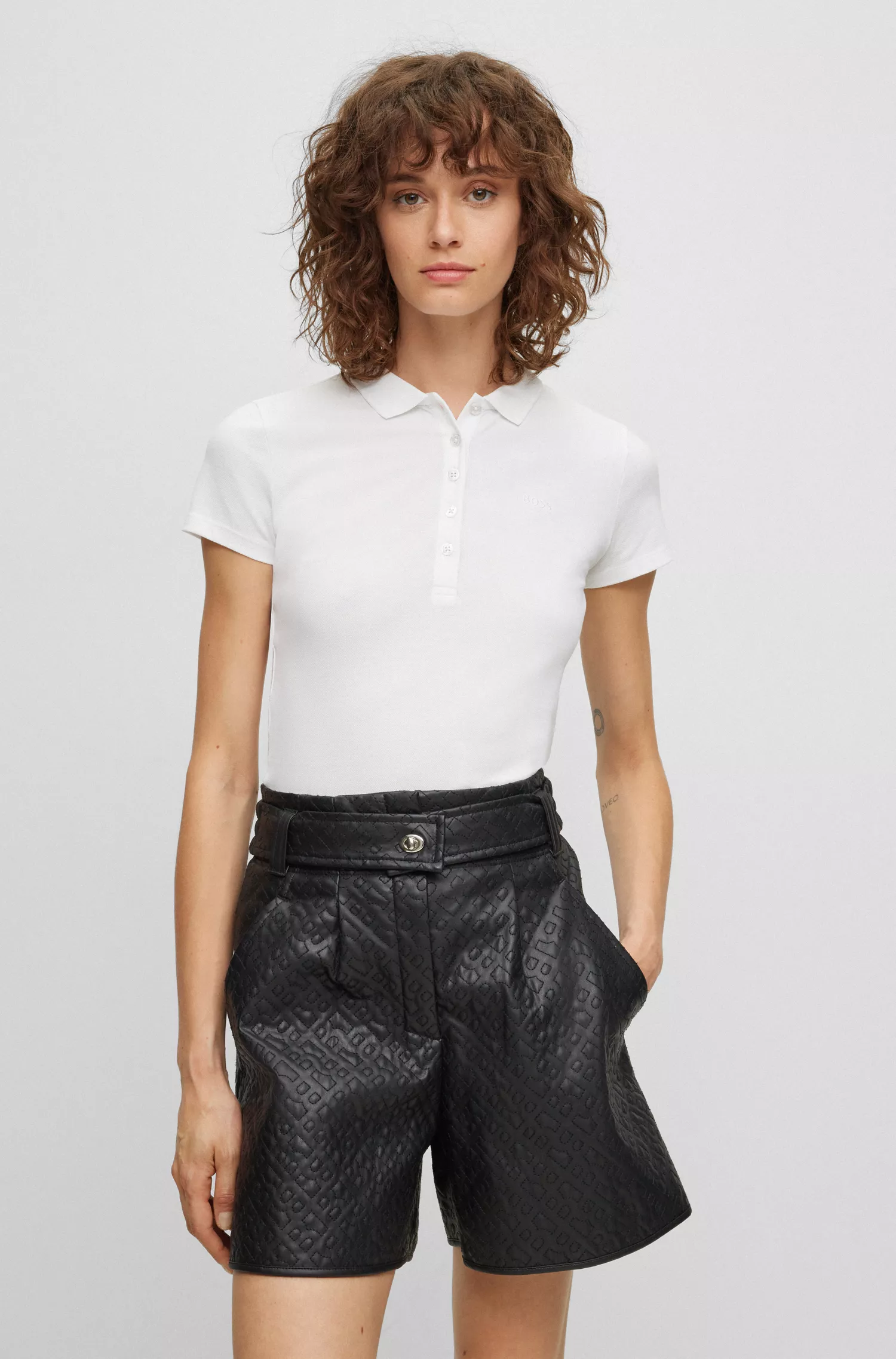 Camisa polo BOSS preta em piqué de algodão com detalhe do logotipo