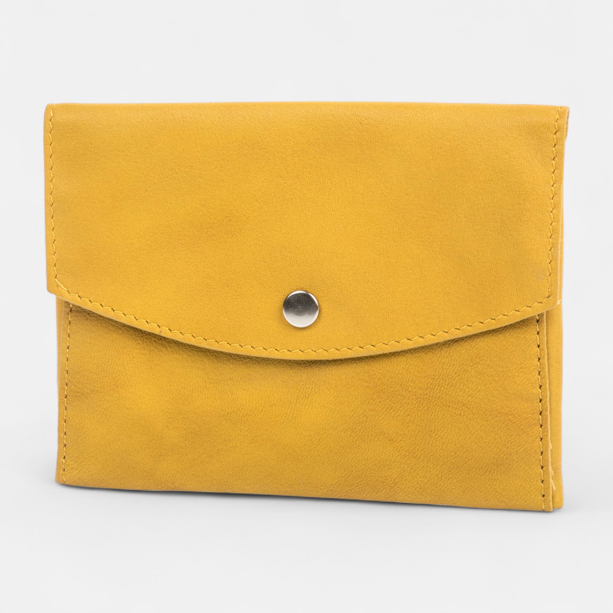 Petite maroquinerie en cuir jaune